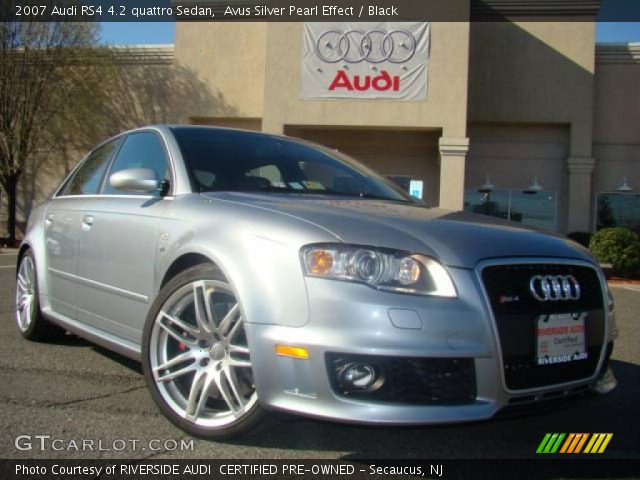 2007 Audi RS4 4.2 quattro Sedan in Avus Silver Pearl Effect
