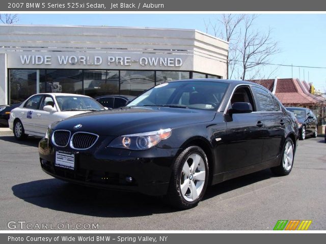 2007 BMW 5 Series 525xi Sedan in Jet Black