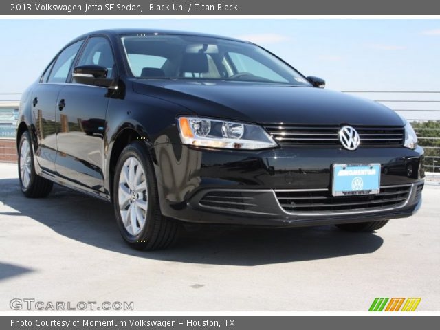2013 Volkswagen Jetta SE Sedan in Black Uni