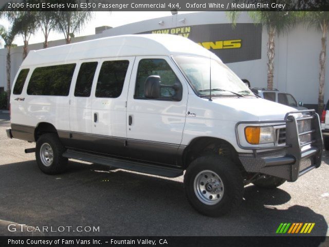2006 Ford E Series Van E350 Passenger Commercial 4x4 in Oxford White