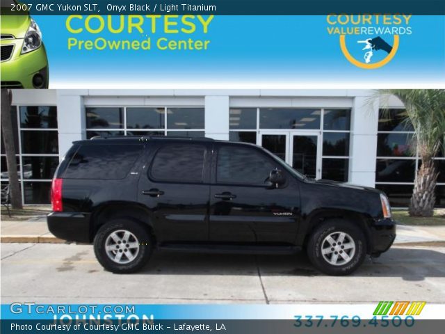 2007 GMC Yukon SLT in Onyx Black