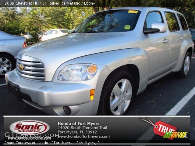 2009 Chevrolet HHR LT in Silver Ice Metallic