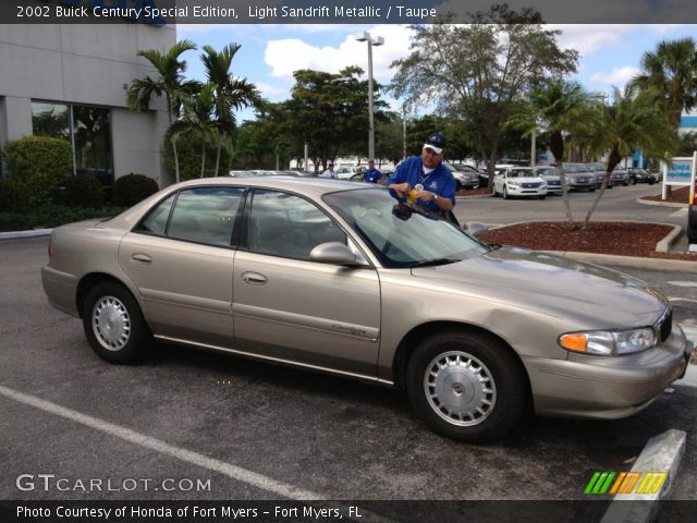 2002 Buick Century Special Edition in Light Sandrift Metallic