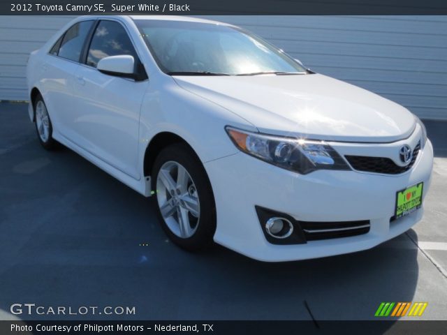 2012 Toyota Camry SE in Super White