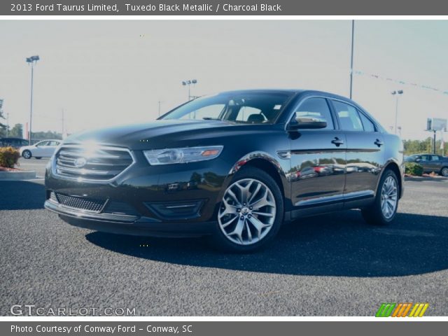 2013 Ford Taurus Limited in Tuxedo Black Metallic