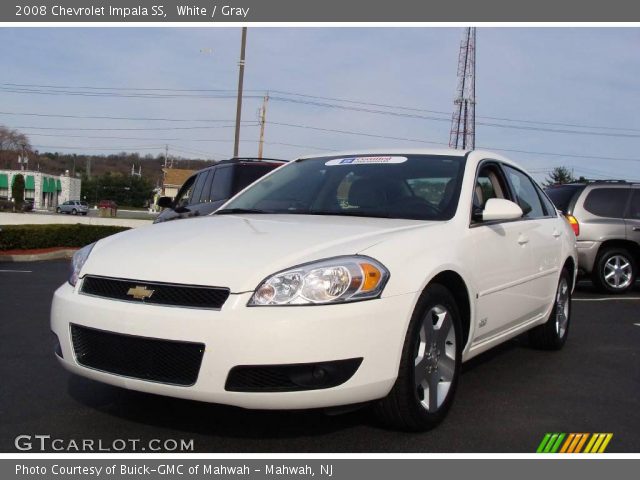 2008 Chevrolet Impala SS in White