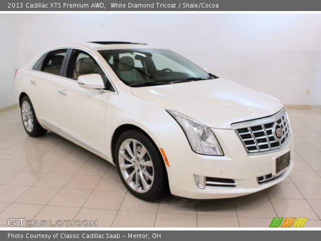 2013 Cadillac XTS Premium AWD in White Diamond Tricoat
