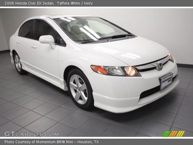 2006 Honda Civic EX Sedan in Taffeta White
