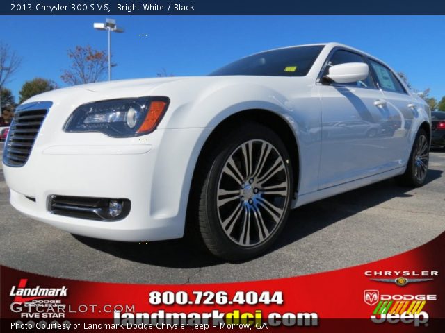 2013 Chrysler 300 S V6 in Bright White