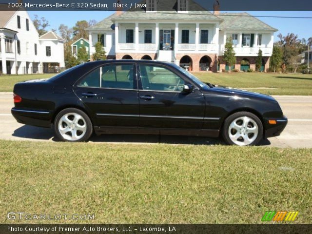 2002 Mercedes-Benz E 320 Sedan in Black