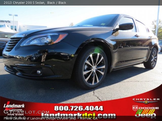 2013 Chrysler 200 S Sedan in Black