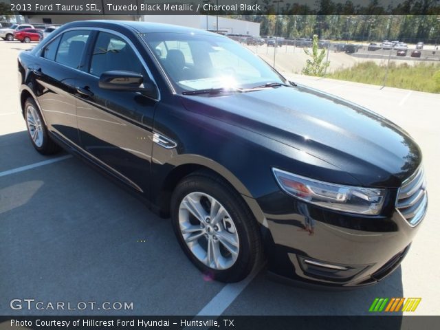 2013 Ford Taurus SEL in Tuxedo Black Metallic