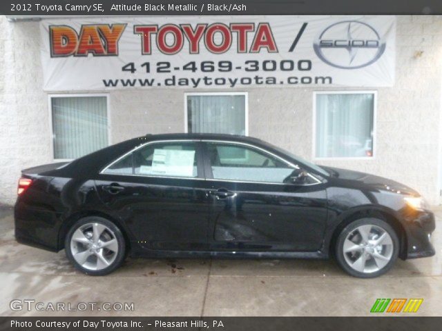2012 Toyota Camry SE in Attitude Black Metallic