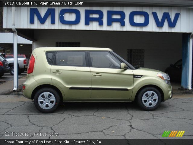 2013 Kia Soul 1.6 in Alien Green
