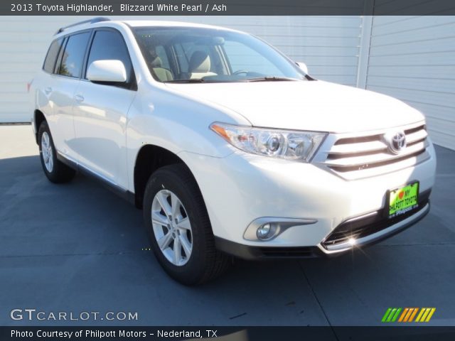2013 Toyota Highlander  in Blizzard White Pearl