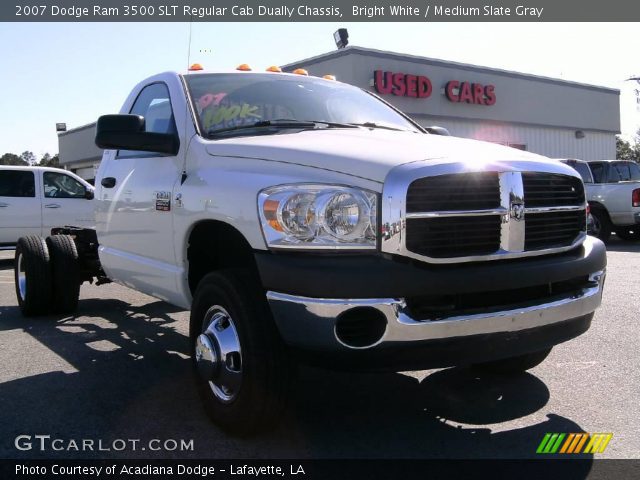 2007 Dodge Ram 3500 SLT Regular Cab Dually Chassis in Bright White