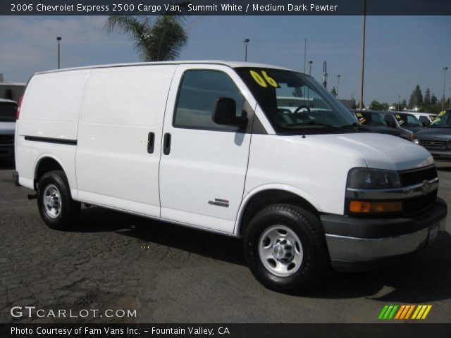 2006 Chevrolet Express 2500 Cargo Van in Summit White