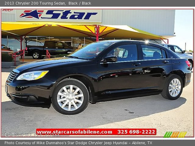 2013 Chrysler 200 Touring Sedan in Black