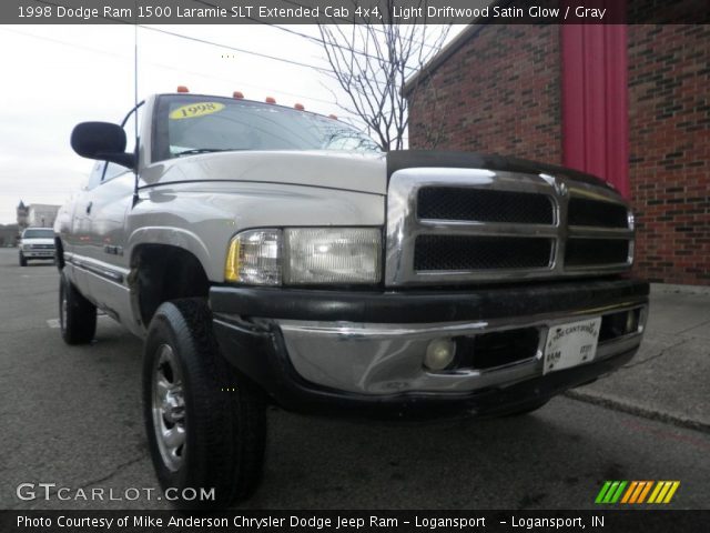 1998 Dodge Ram 1500 Laramie SLT Extended Cab 4x4 in Light Driftwood Satin Glow