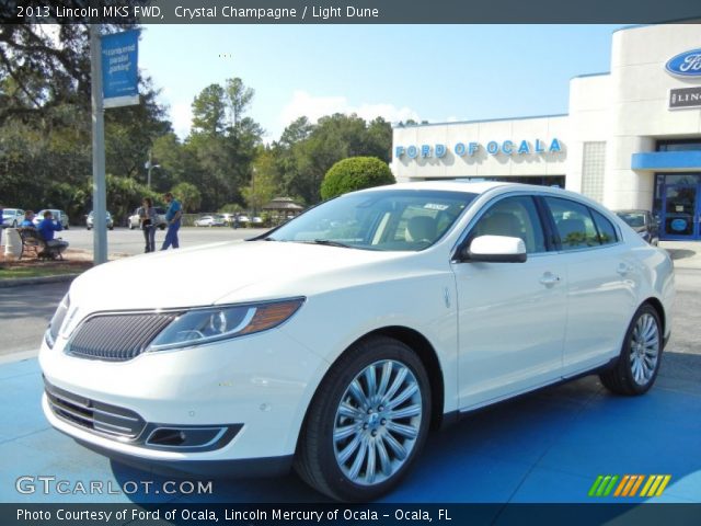 2013 Lincoln MKS FWD in Crystal Champagne