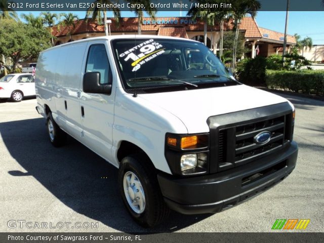 2012 Ford E Series Van E250 Extended Cargo in Oxford White