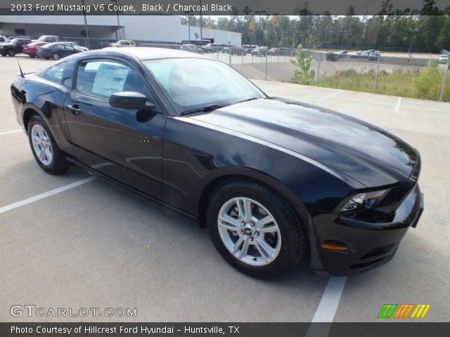 2013 Ford Mustang V6 Coupe in Black