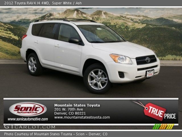 2012 Toyota RAV4 I4 4WD in Super White