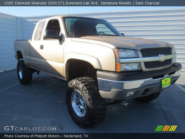 2005 Chevrolet Silverado 1500 Z71 Extended Cab 4x4 in Sandstone Metallic