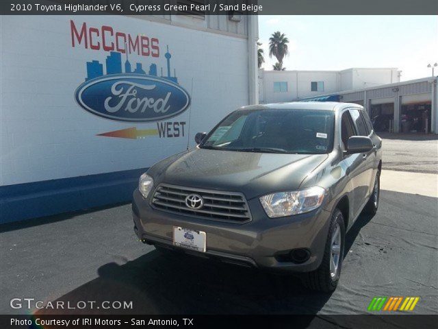 2010 Toyota Highlander V6 in Cypress Green Pearl