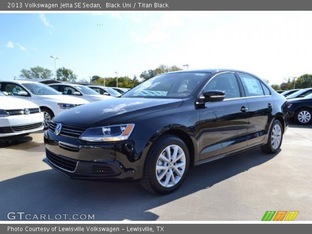 2013 Volkswagen Jetta SE Sedan in Black Uni