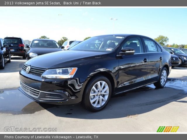 2013 Volkswagen Jetta SE Sedan in Black Uni