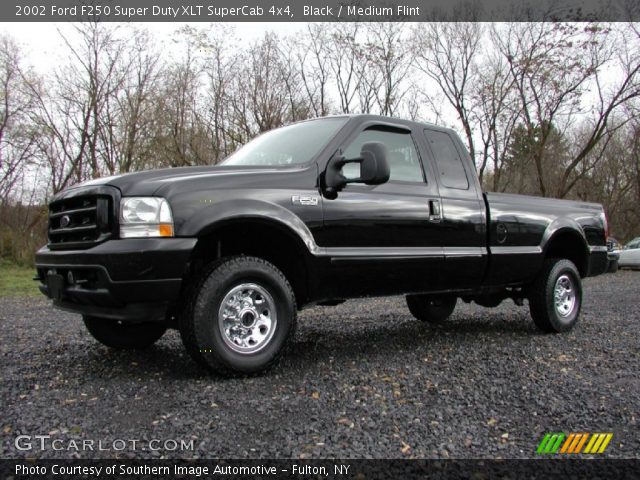 2002 Ford F250 Super Duty XLT SuperCab 4x4 in Black
