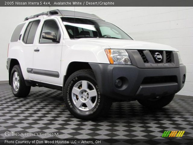 2005 Nissan Xterra S 4x4 in Avalanche White