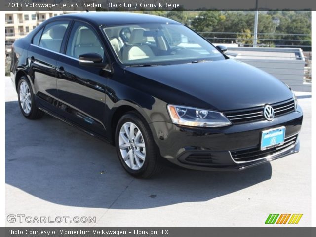 2013 Volkswagen Jetta SE Sedan in Black Uni