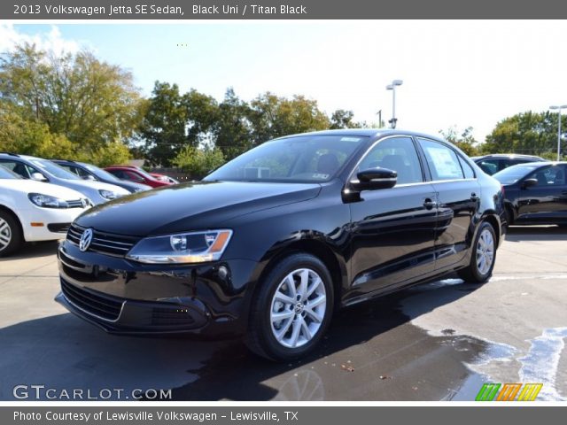 2013 Volkswagen Jetta SE Sedan in Black Uni