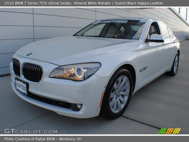 2010 BMW 7 Series 750i xDrive Sedan in Mineral White Metallic
