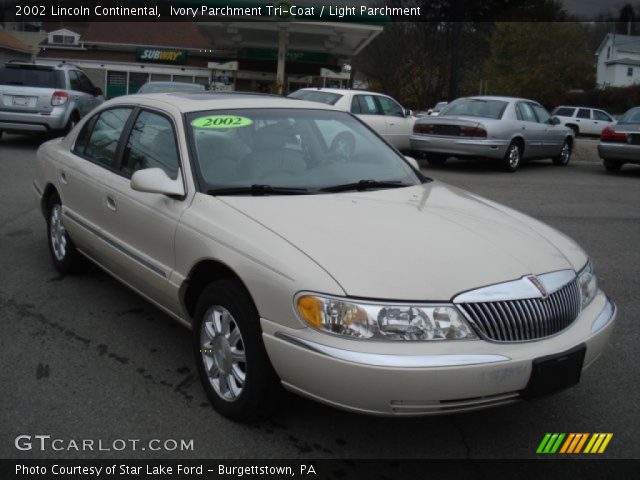 2002 Lincoln Continental  in Ivory Parchment Tri-Coat