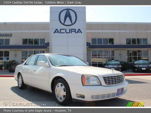 2004 Cadillac DeVille Sedan in Cotillion White