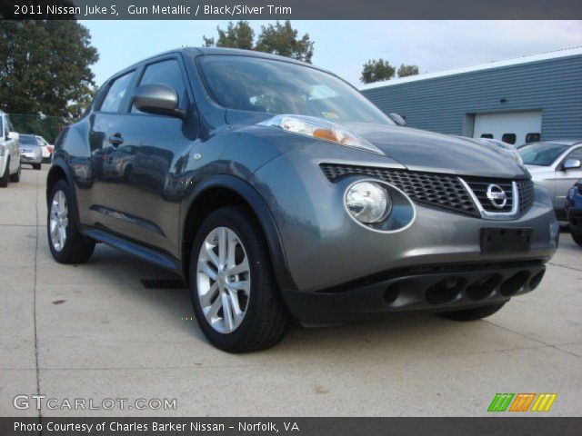 2011 Nissan Juke S in Gun Metallic