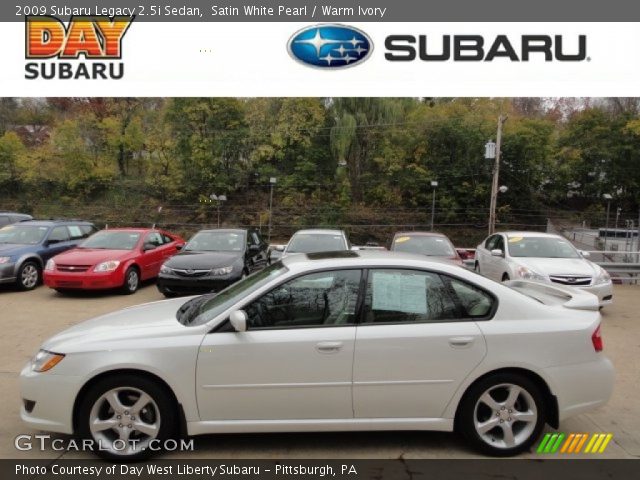 2009 Subaru Legacy 2.5i Sedan in Satin White Pearl