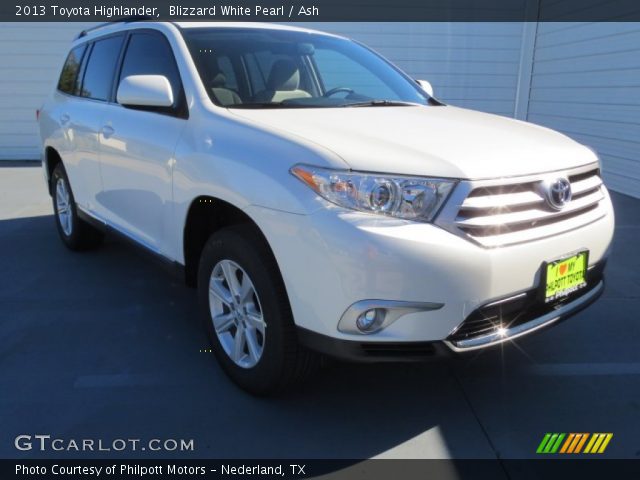 2013 Toyota Highlander  in Blizzard White Pearl