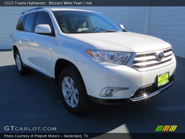 2013 Toyota Highlander  in Blizzard White Pearl