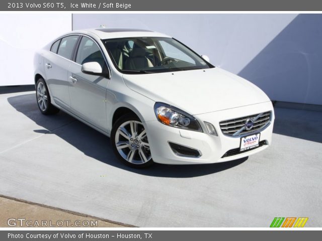 2013 Volvo S60 T5 in Ice White