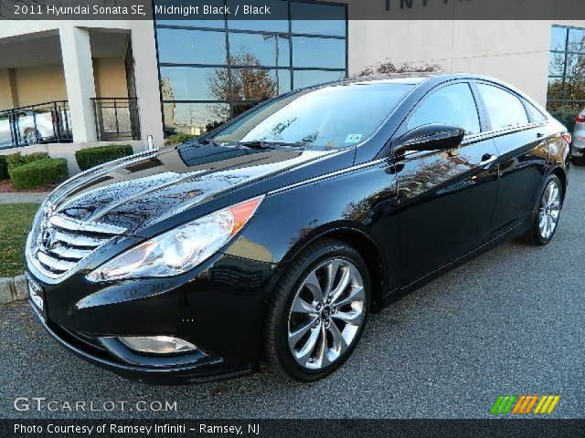 2011 Hyundai Sonata SE in Midnight Black