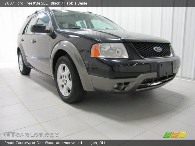 2007 Ford Freestyle SEL in Black