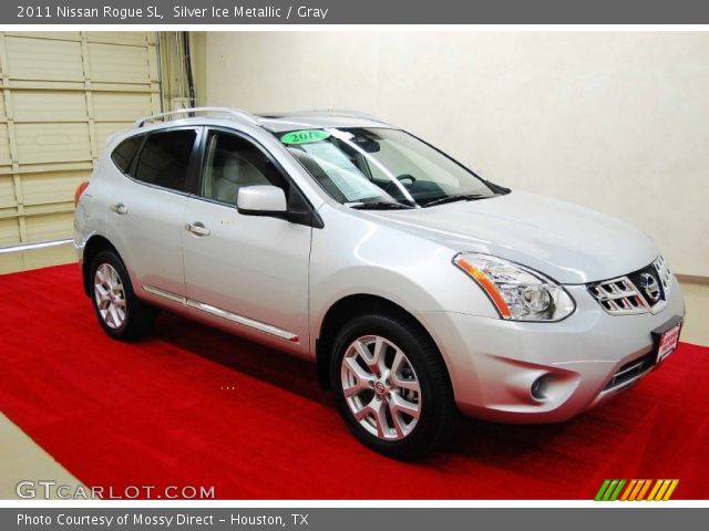 2011 Nissan Rogue SL in Silver Ice Metallic
