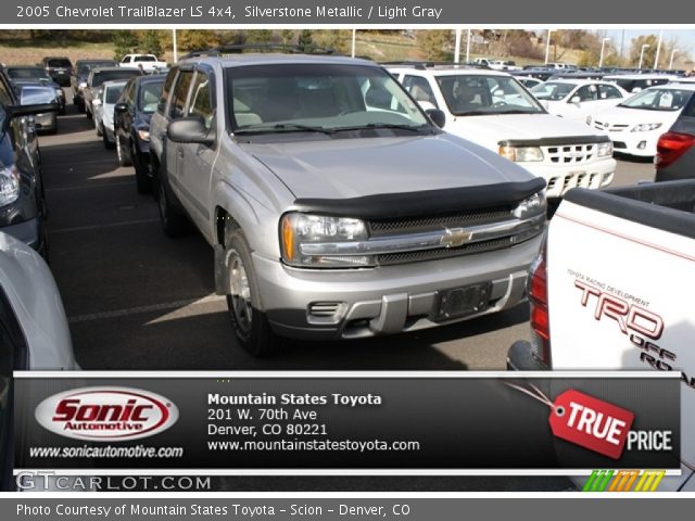 2005 Chevrolet TrailBlazer LS 4x4 in Silverstone Metallic