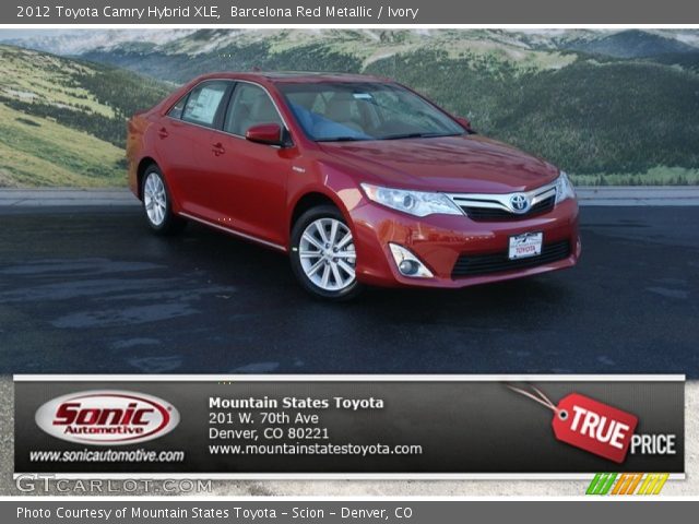 2012 Toyota Camry Hybrid XLE in Barcelona Red Metallic