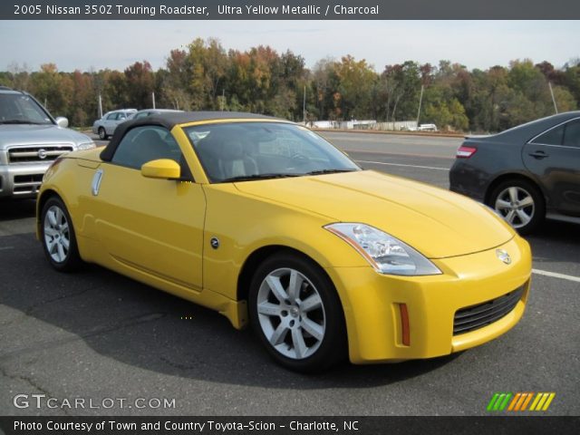 2005 Nissan 350Z Touring Roadster in Ultra Yellow Metallic