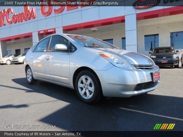2005 Toyota Prius Hybrid in Millenium Silver Metallic
